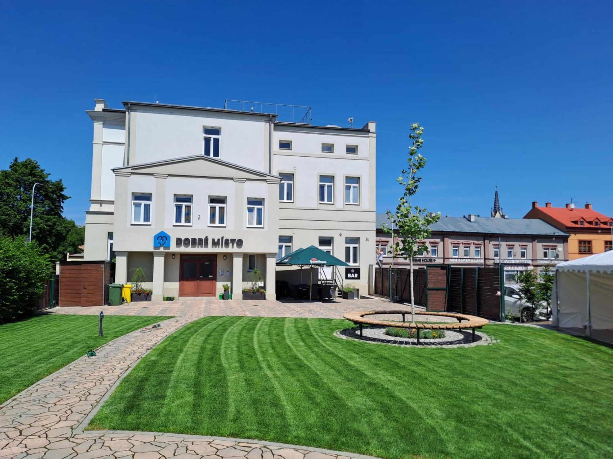 Dobre Misto Hotel Krnov Exterior photo